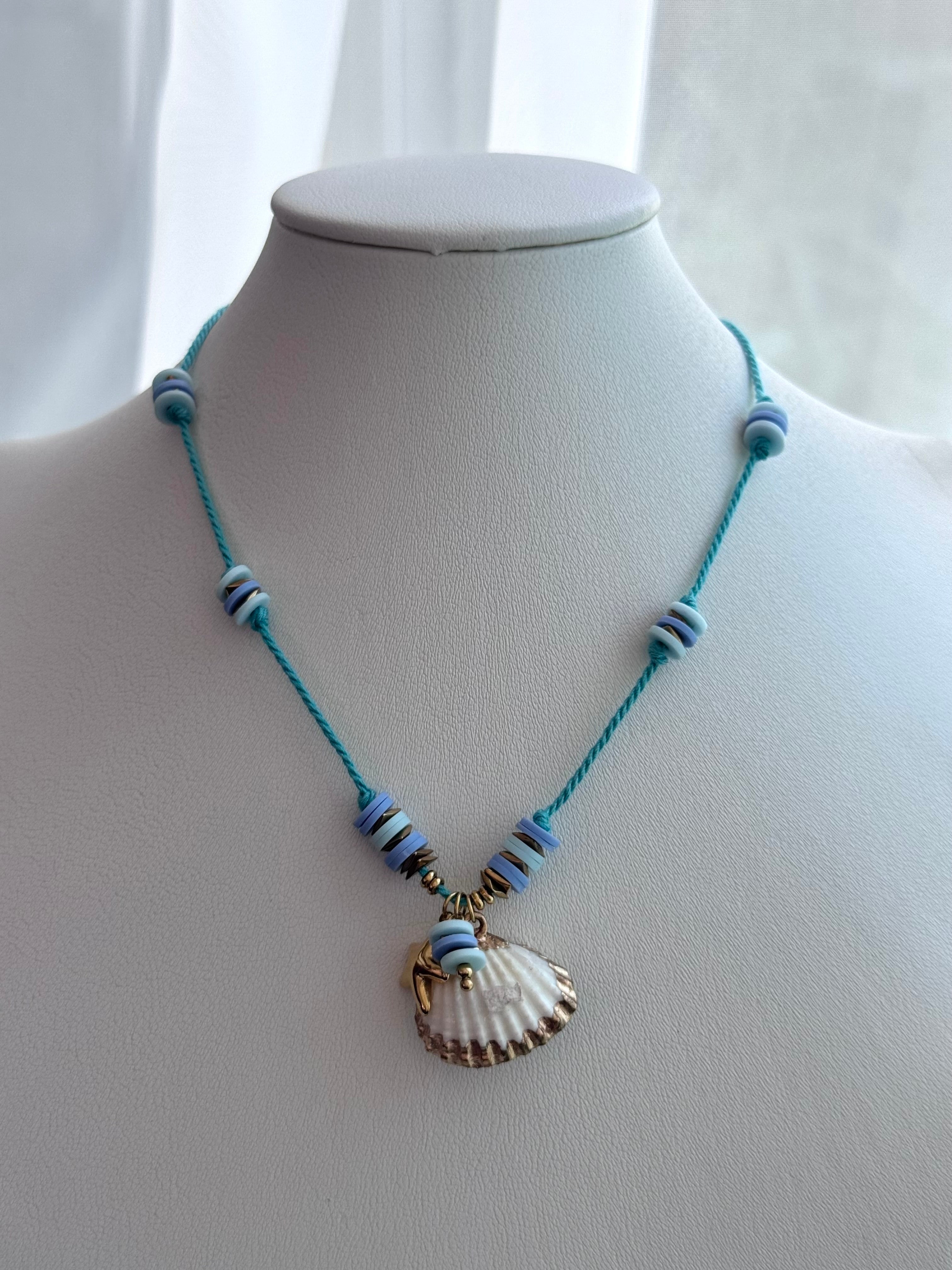 COLLAR HILO AZUL