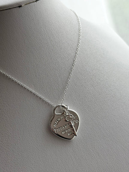 COLLAR CORAZON LLAVE