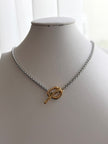 COLLAR BROCHE T