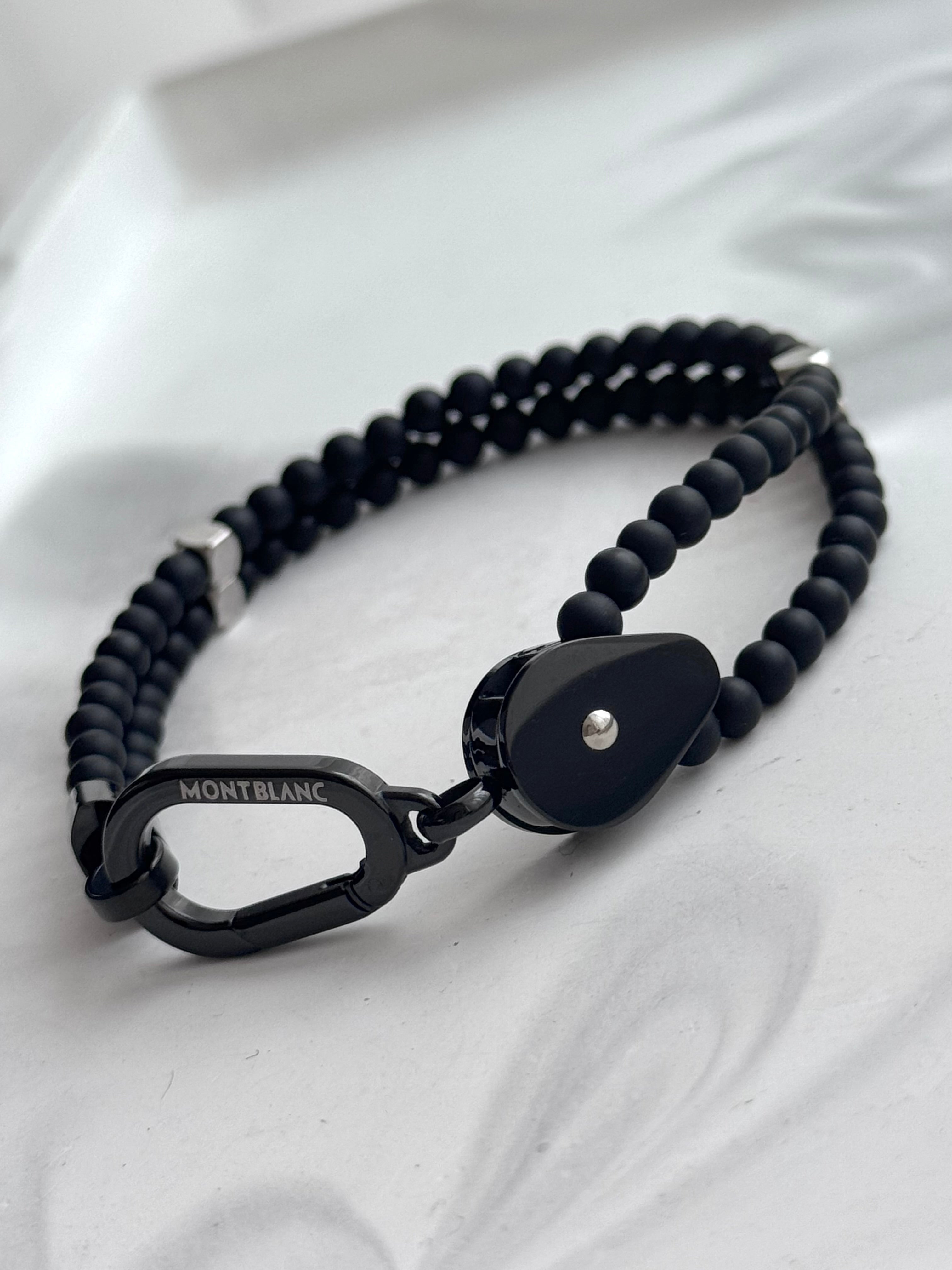 PULSERA BOLITAS NEGRA