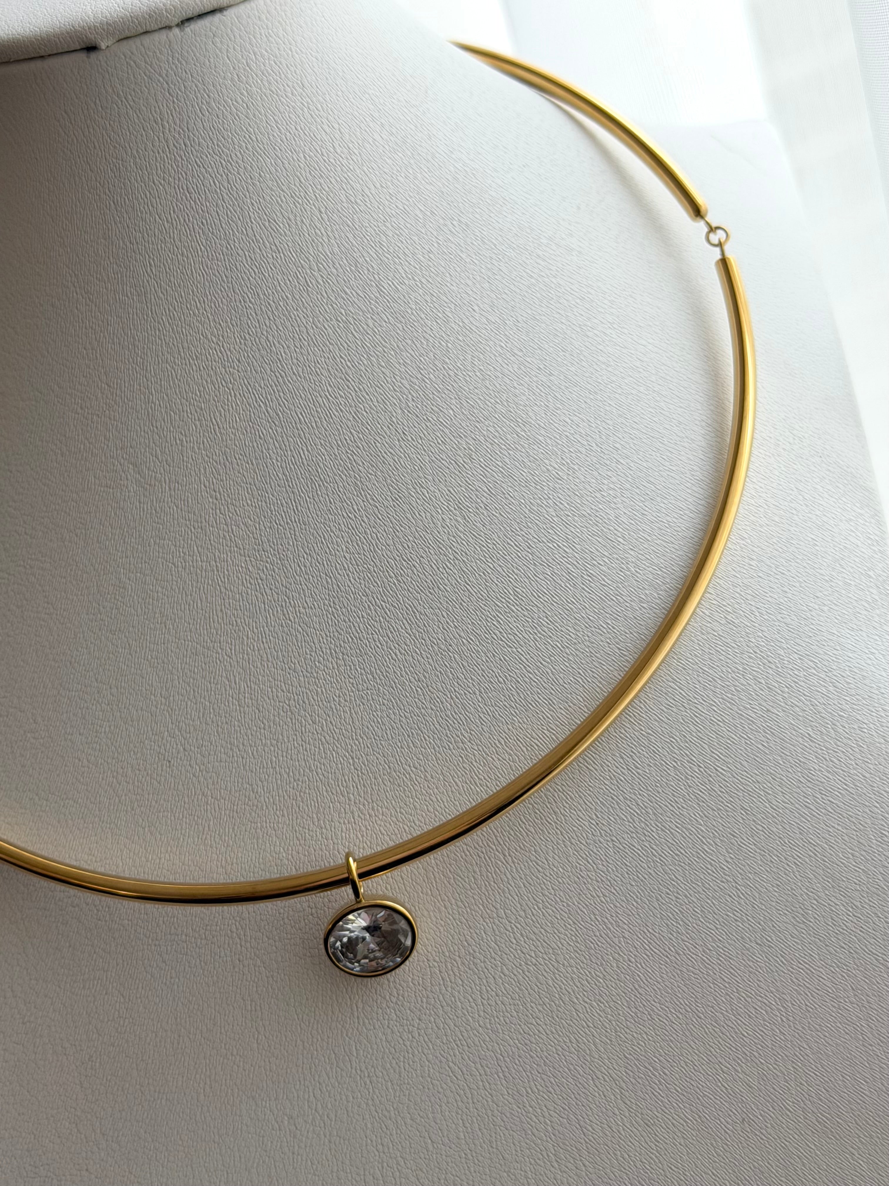 COLLAR ARO DIJE OVAL