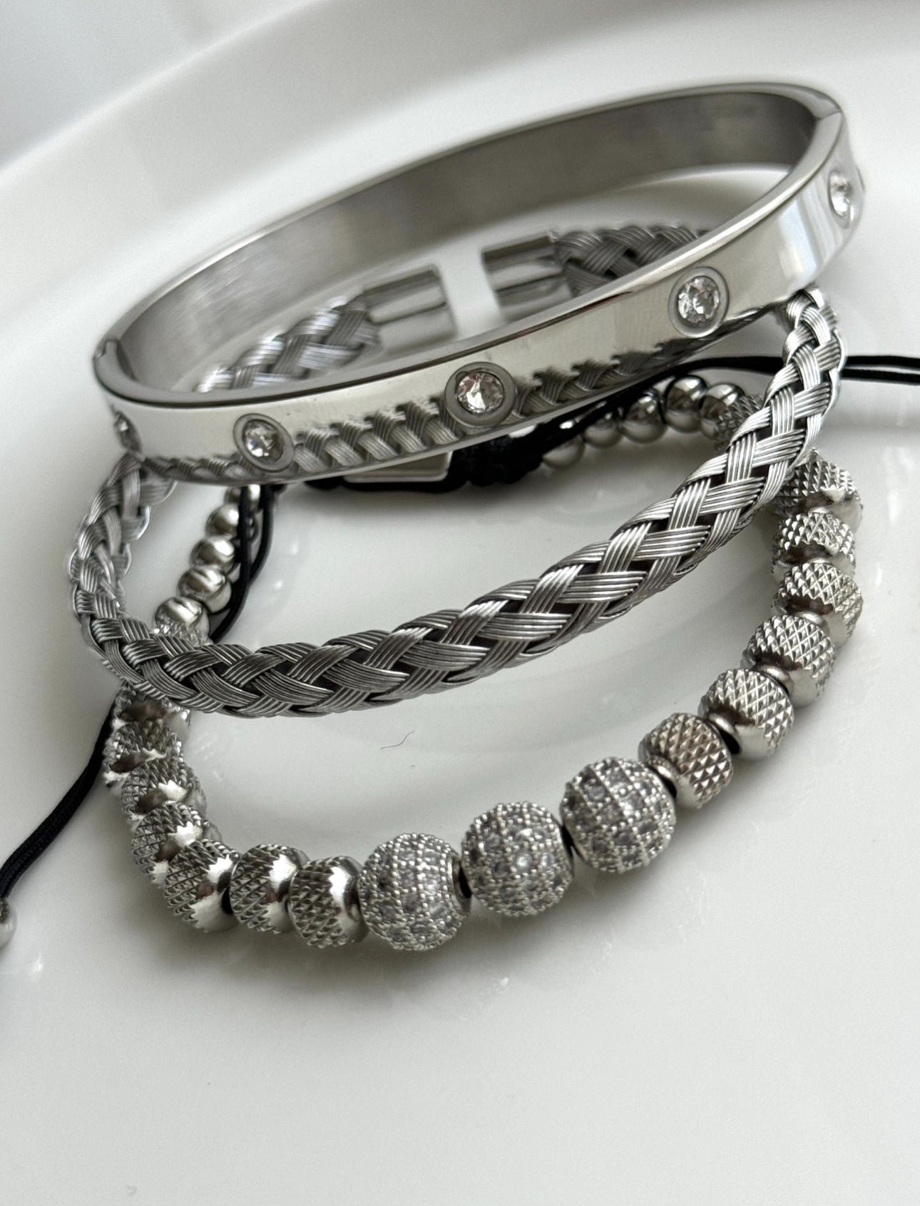 MTRIO DE PULSERAS BOLITAS PLATEADA