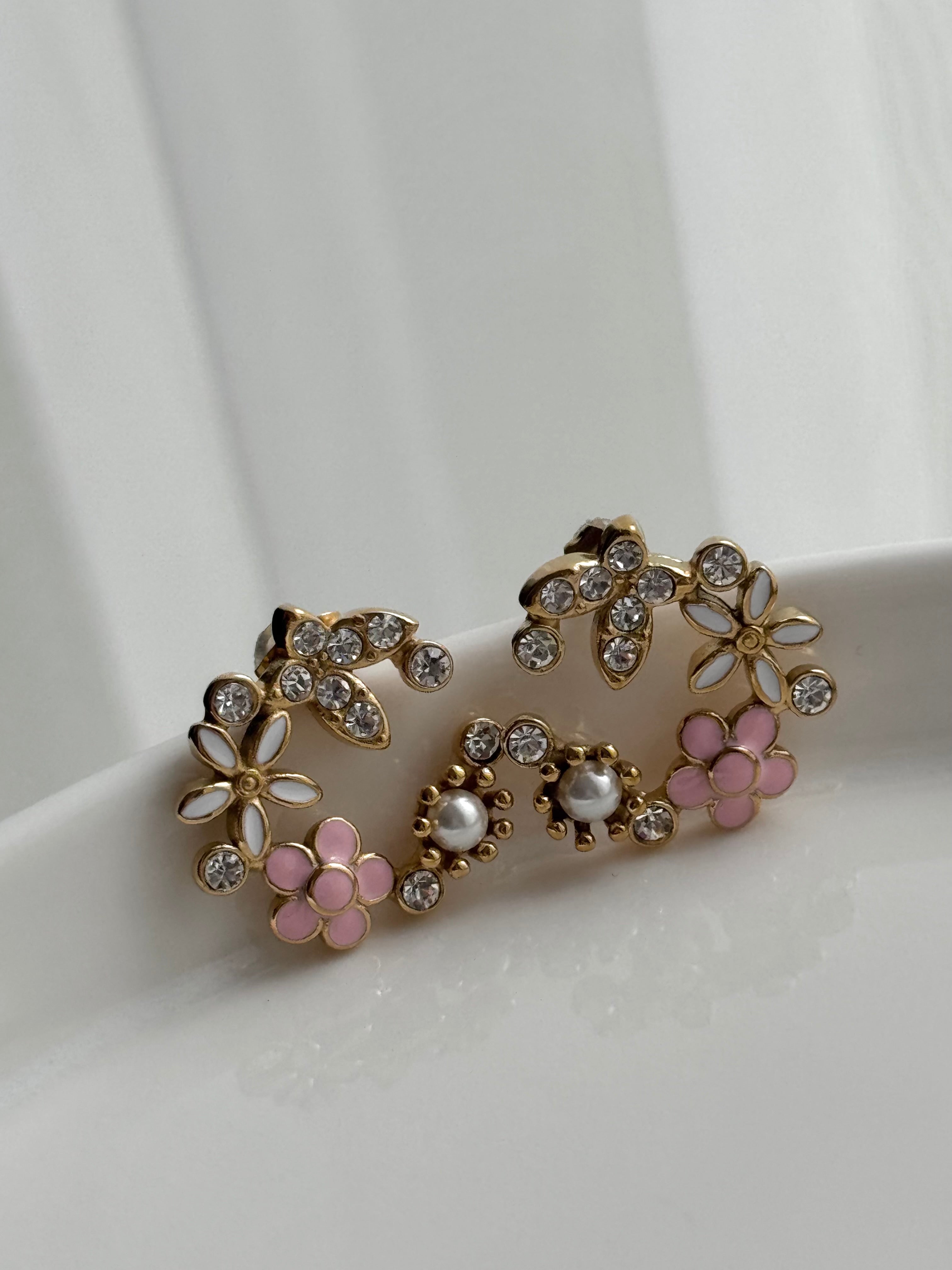 ARETES FLORES