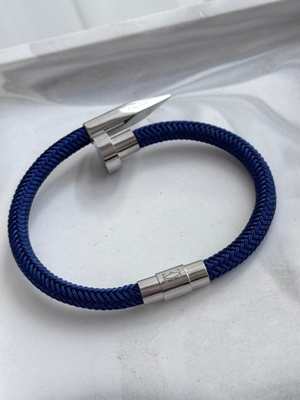 PULSERA CORREA AZUL CLAVO