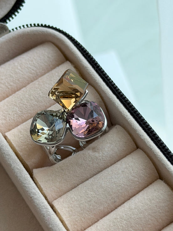 ANILLO CON CRISTALES