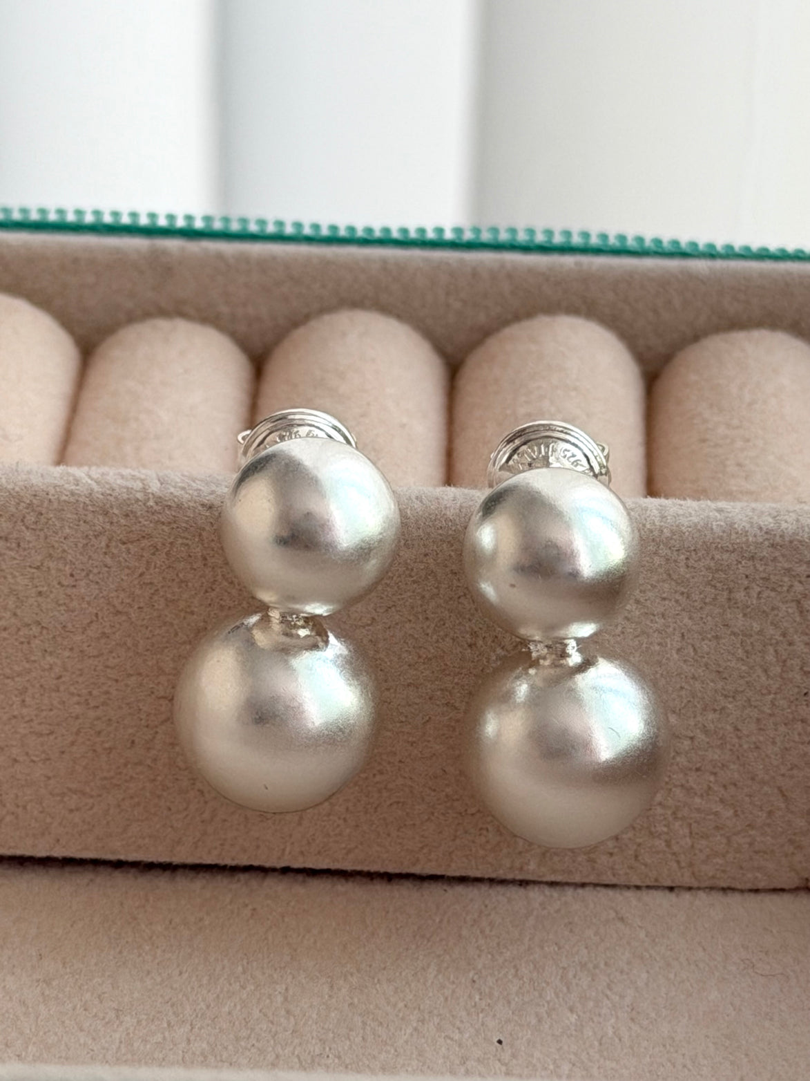 ARETE DOBLE BOLA TFFANY