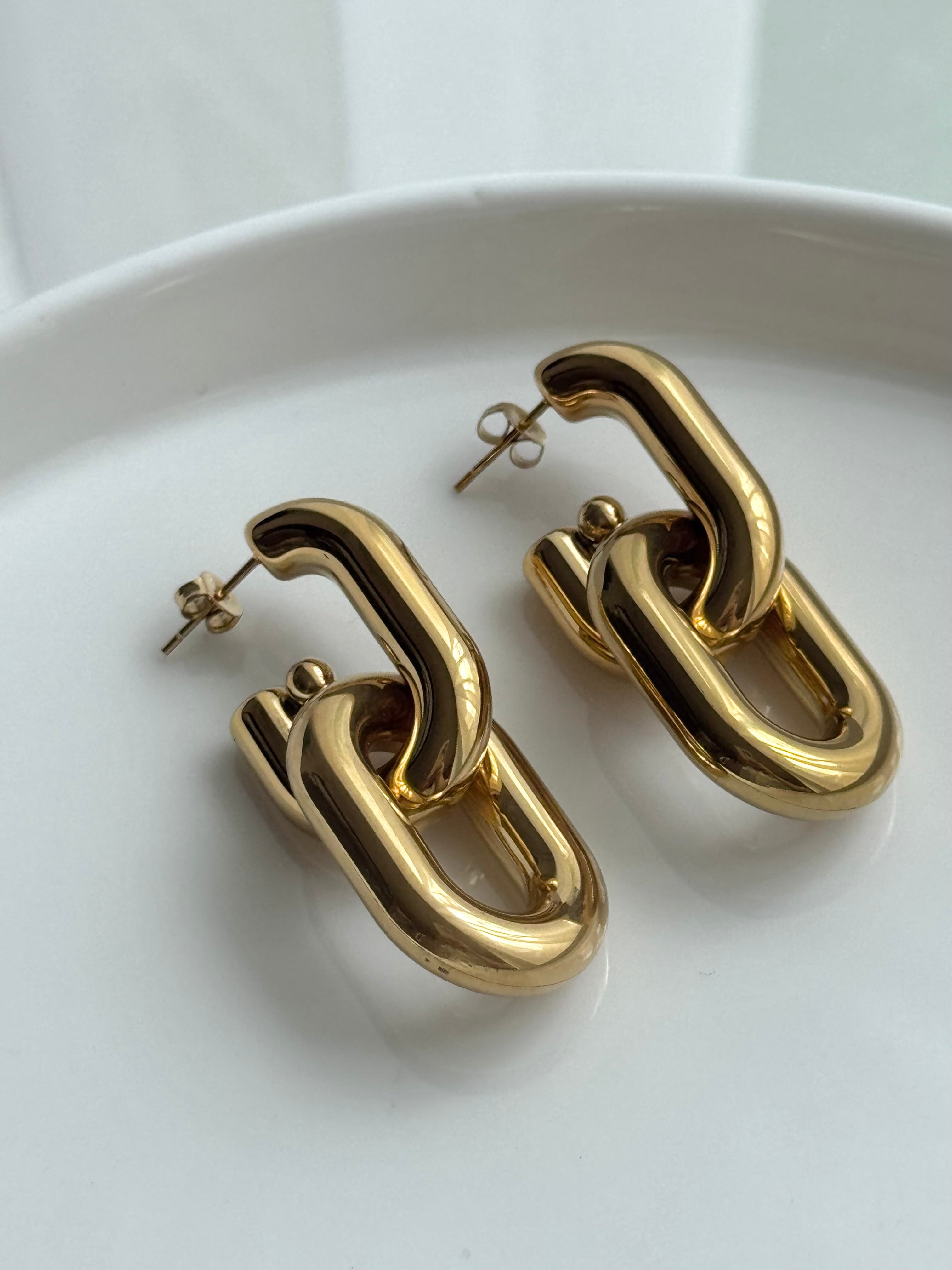 ARETES OVAL