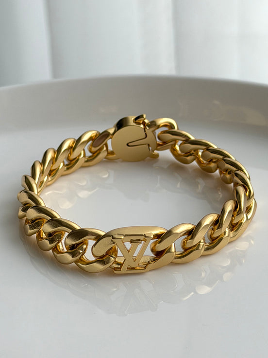 PULSERA LV