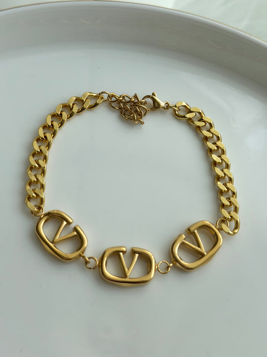 PULSERA V