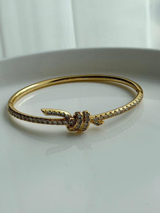 BRAZALETE NUDO