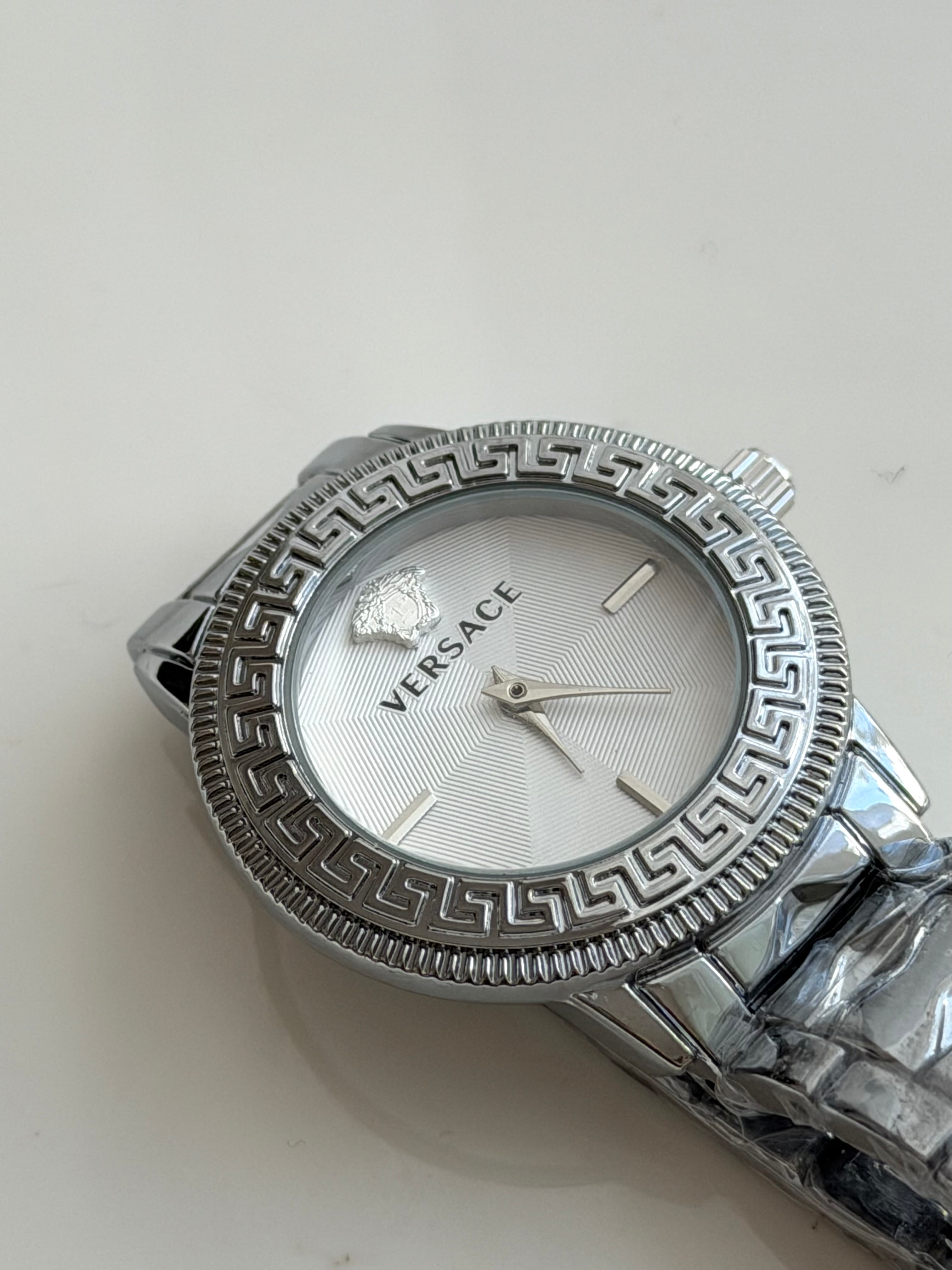 RELOJ MEDUSA