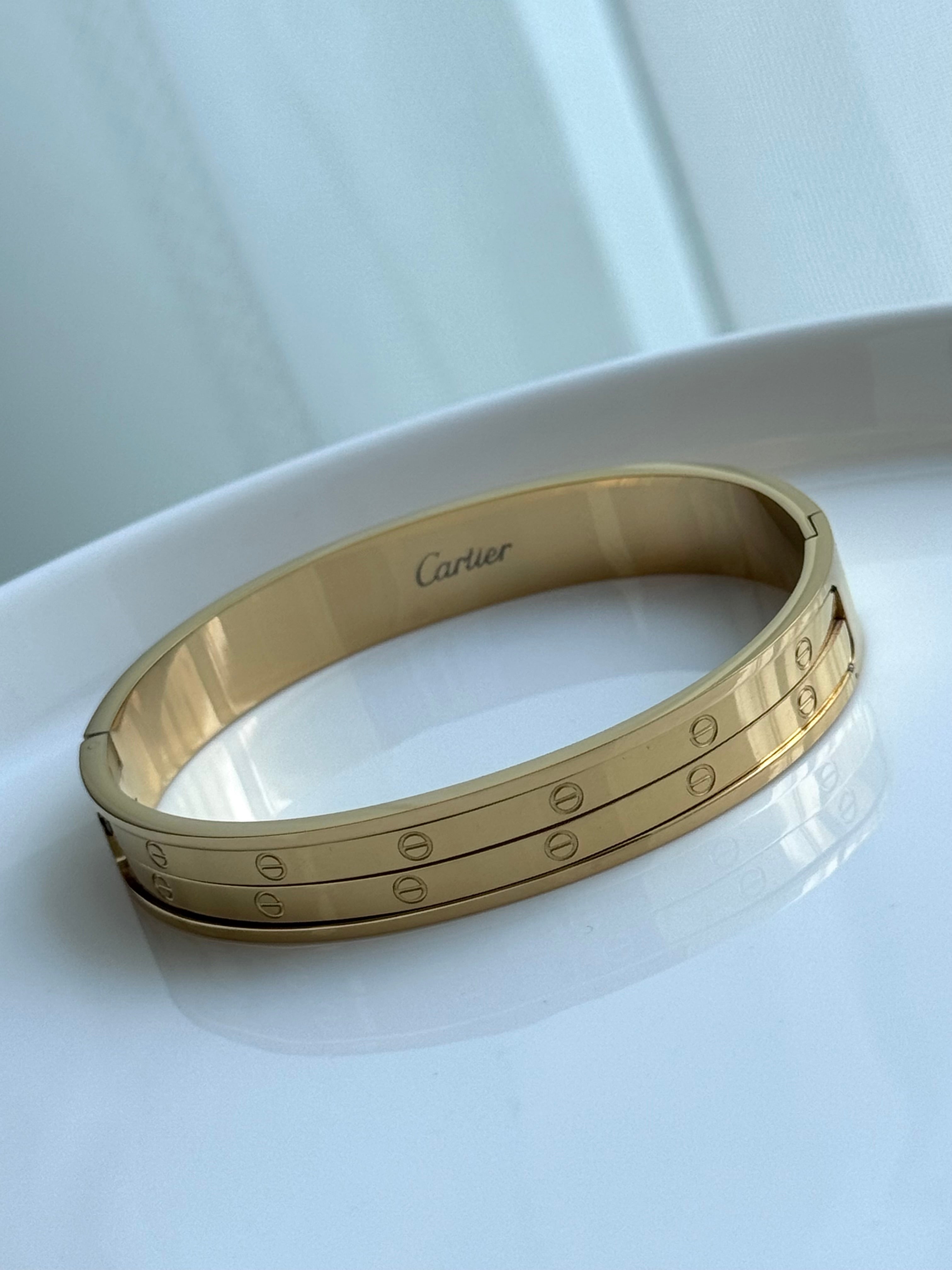 BRAZALETE GRUESO LOVE