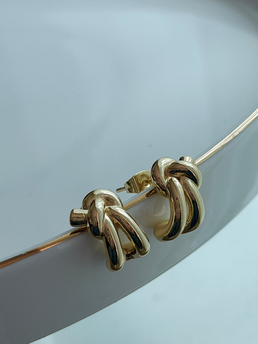 ARETE NUDO