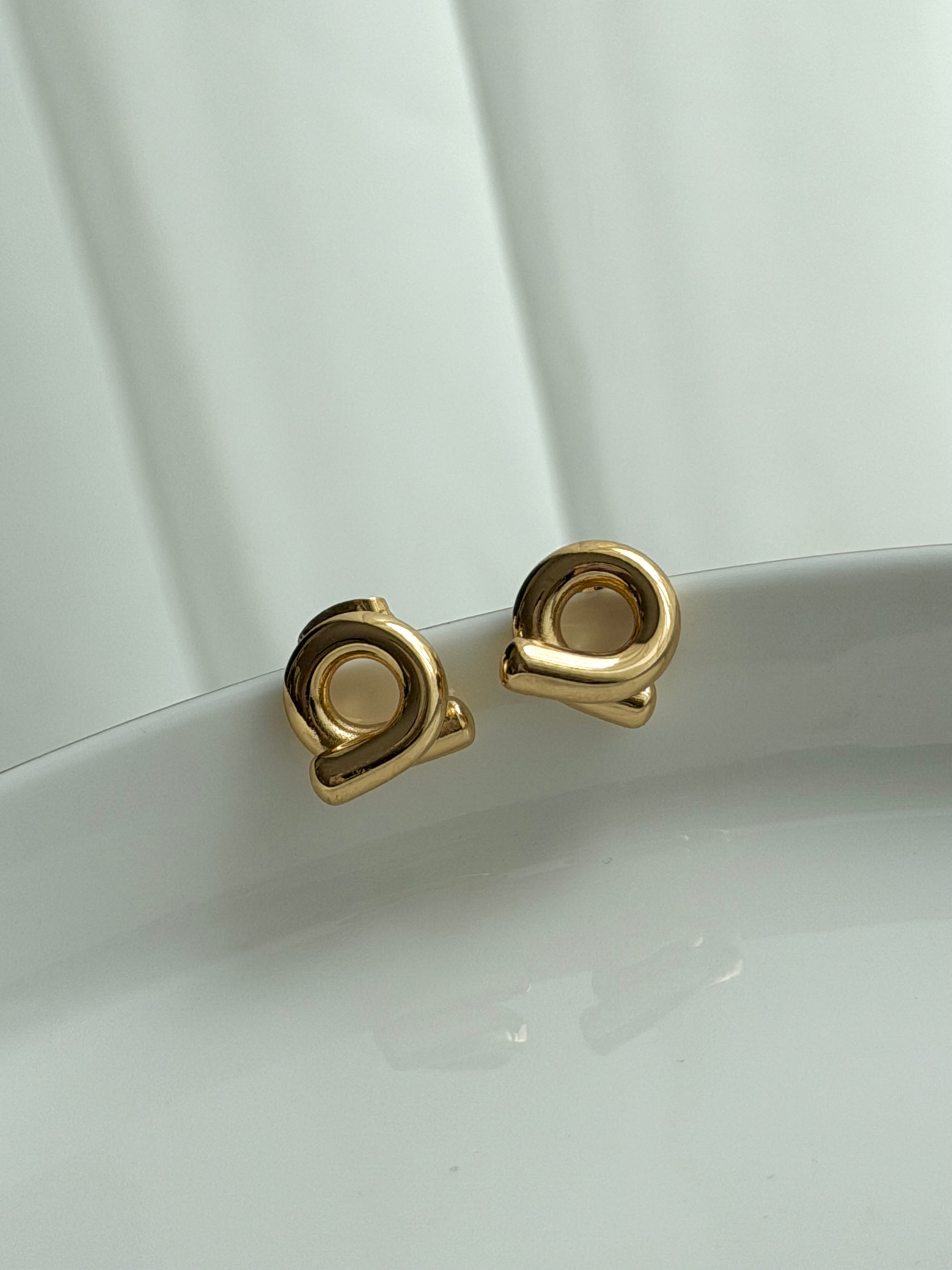 ARETE MEDIO NUDO