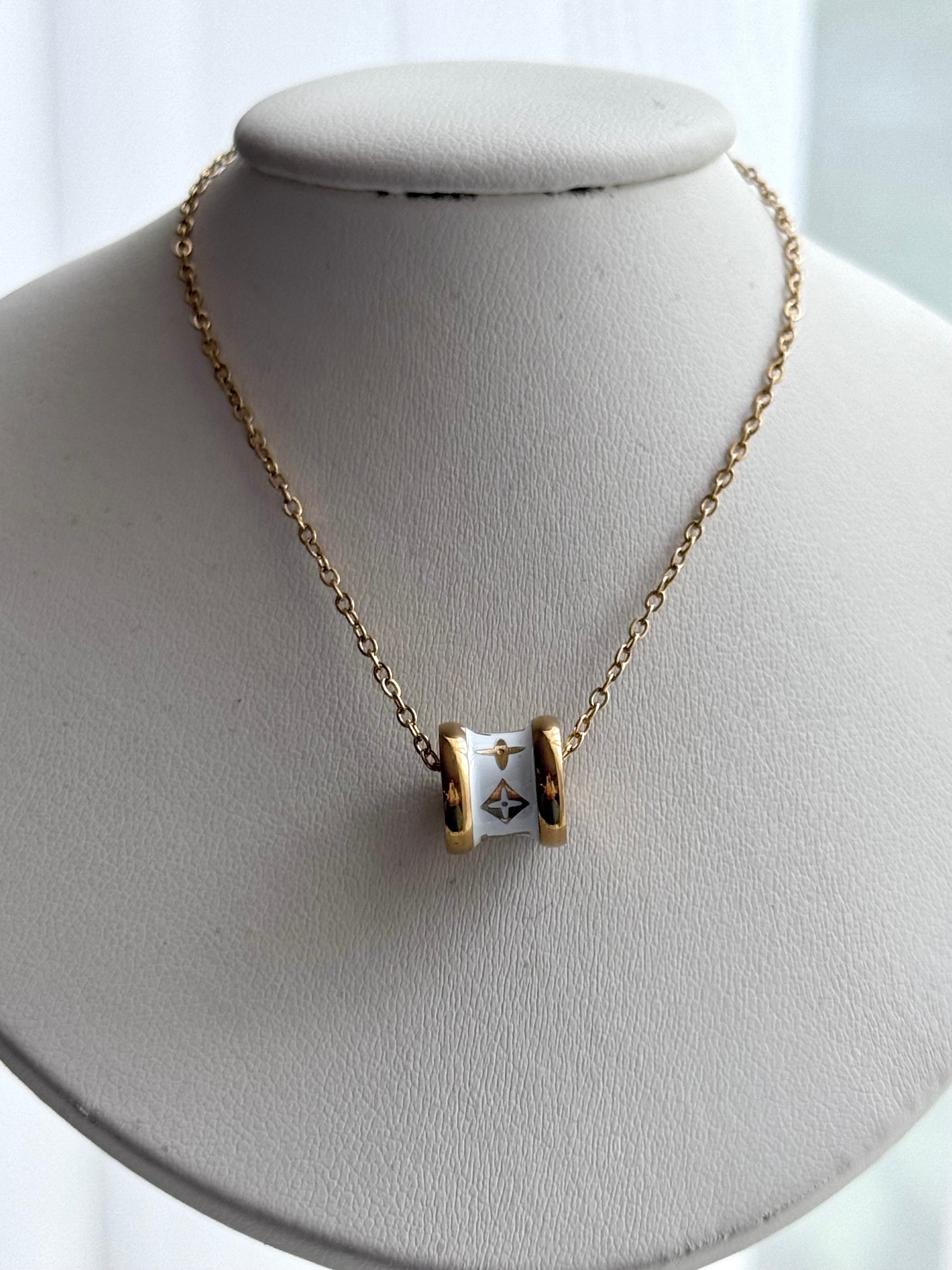 COLLAR RONDEL LV BLANCO