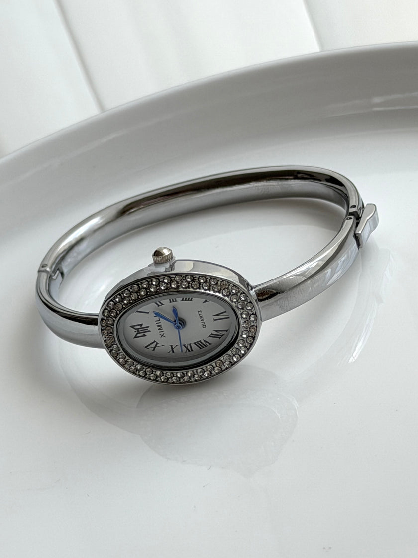 RELOJ TIPO PULSERA CON CRISTAL