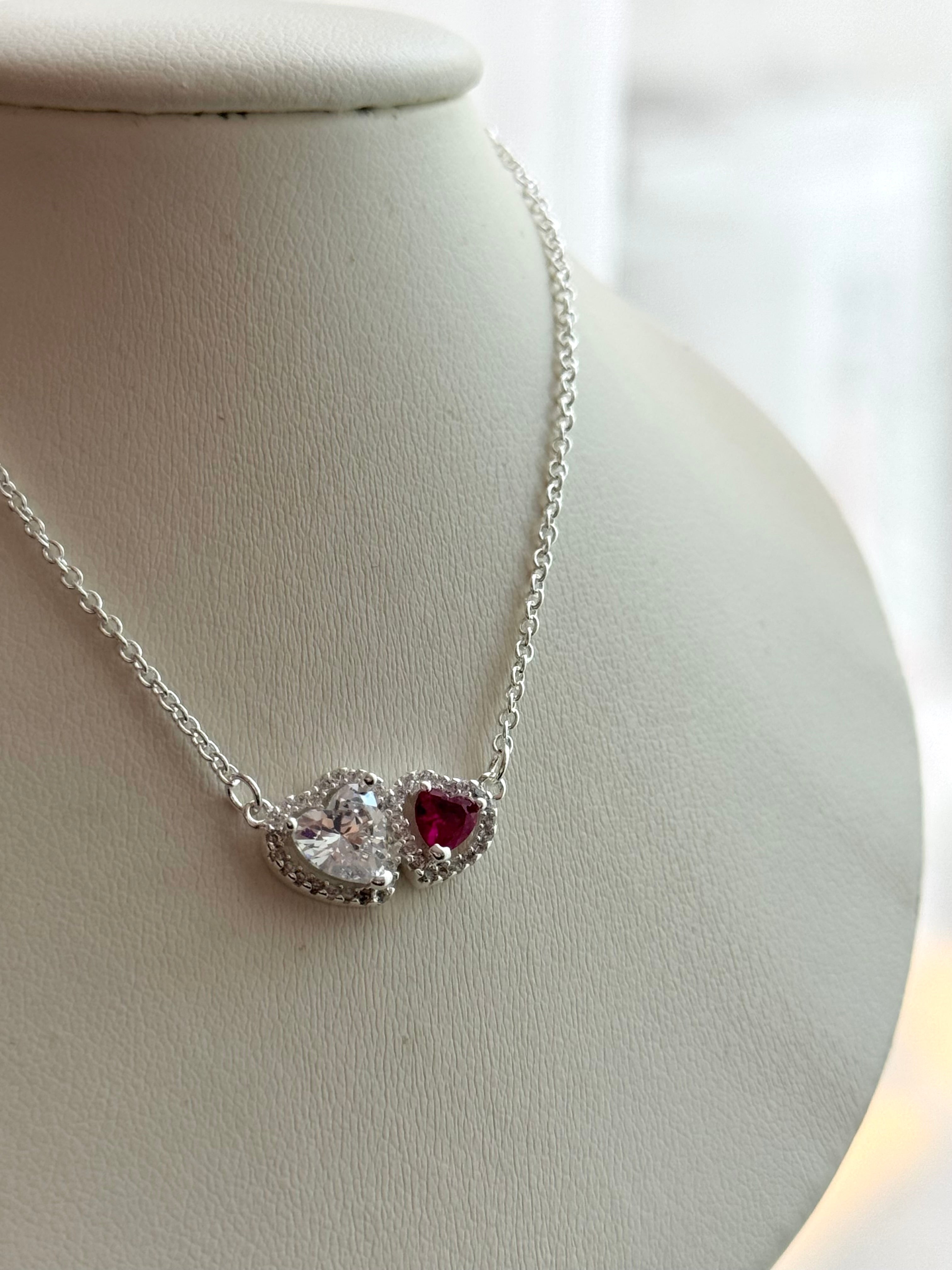 COLLAR DOBLE CORAZON ROJO