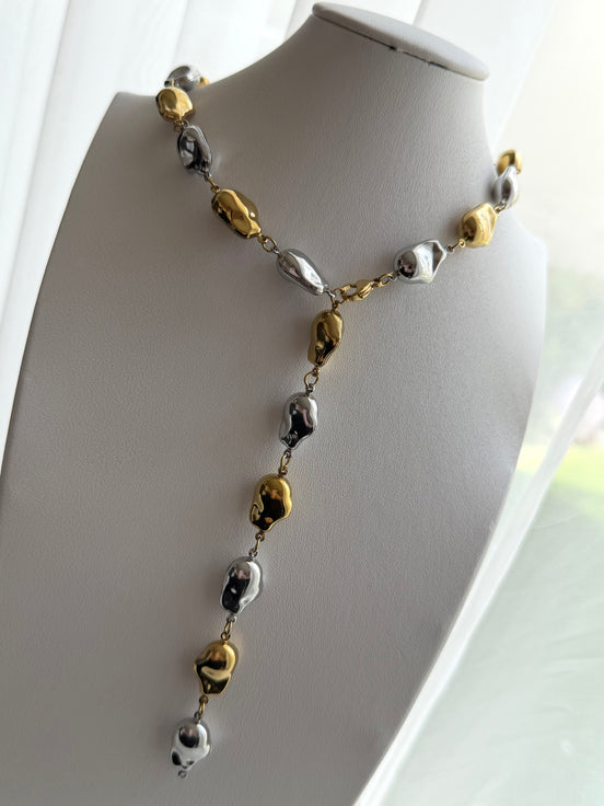 COLLAR CORBATERO