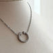 COLLAR T CON CRISTALES PLATEADO