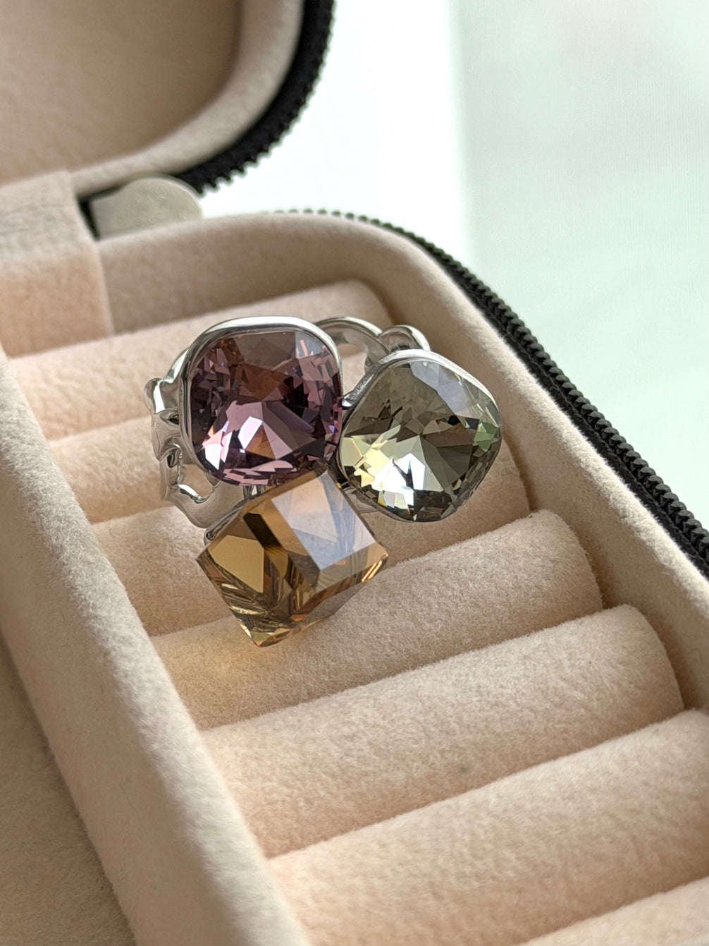 ANILLO CON CRISTALES