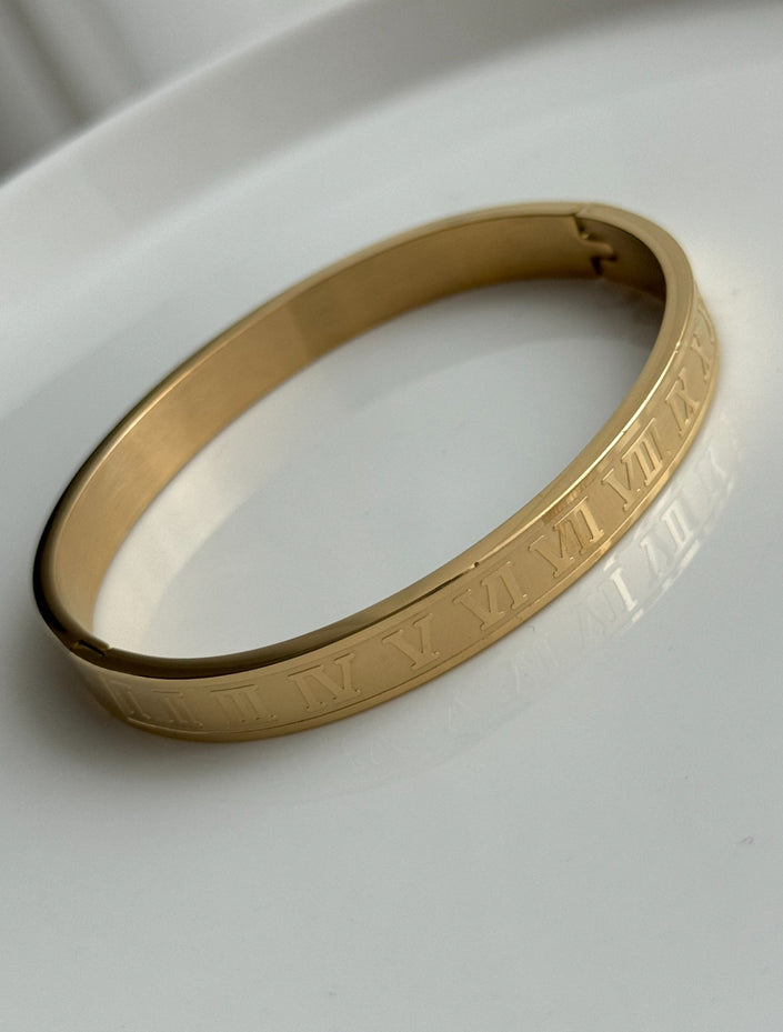 PULSERA RÍGIDA DORADA