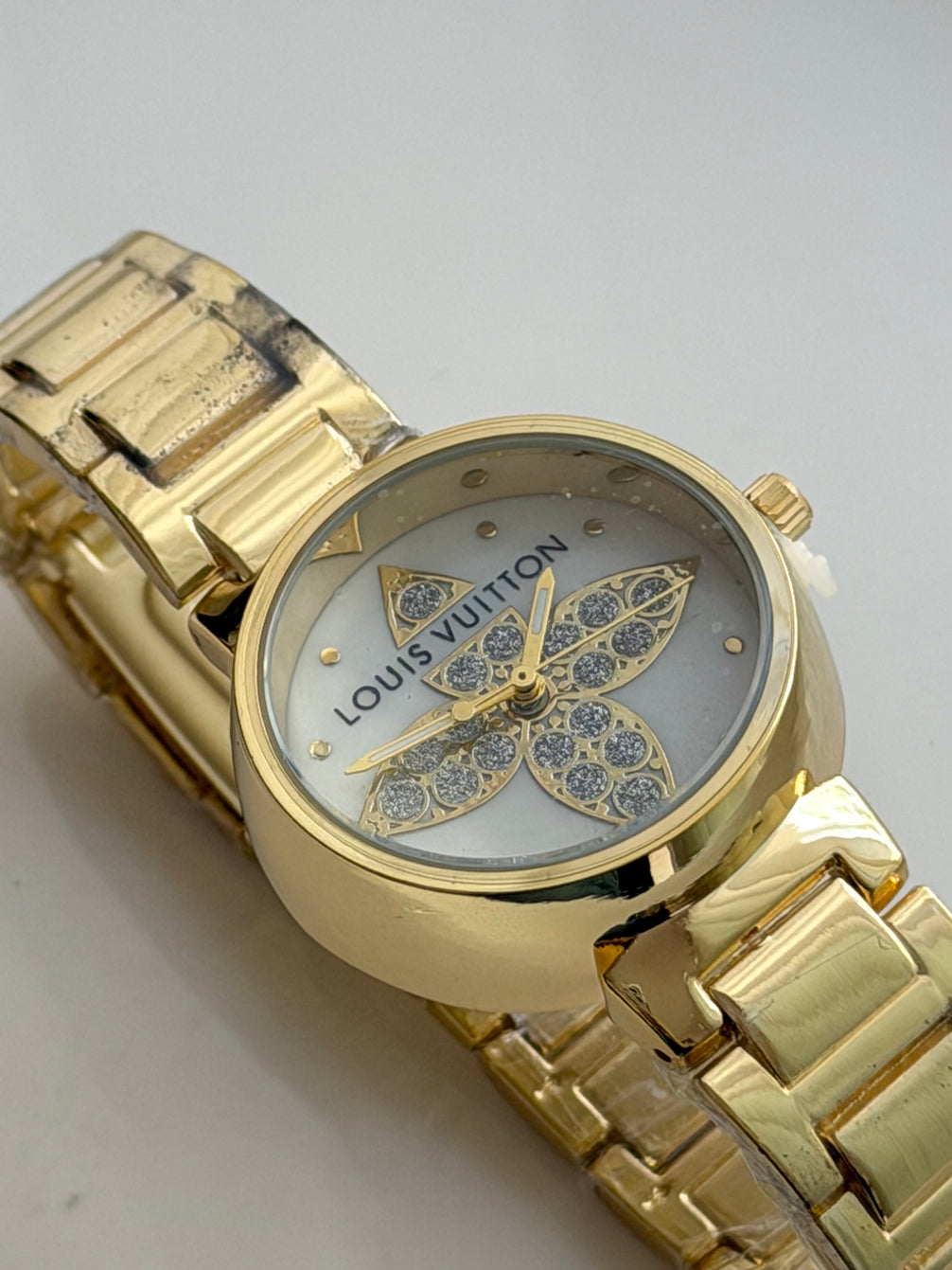 RELOJ LV