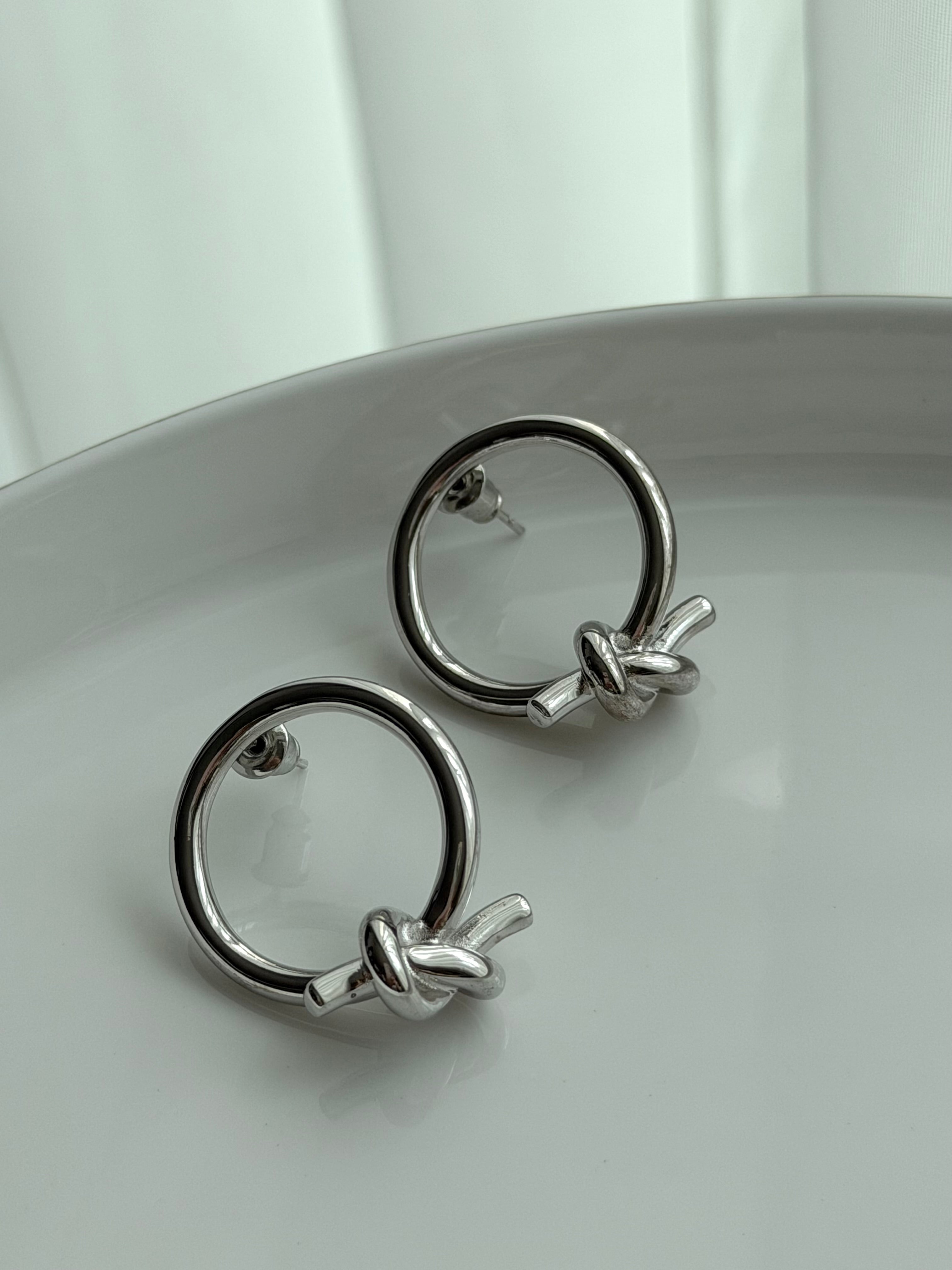 ARETE NUDO