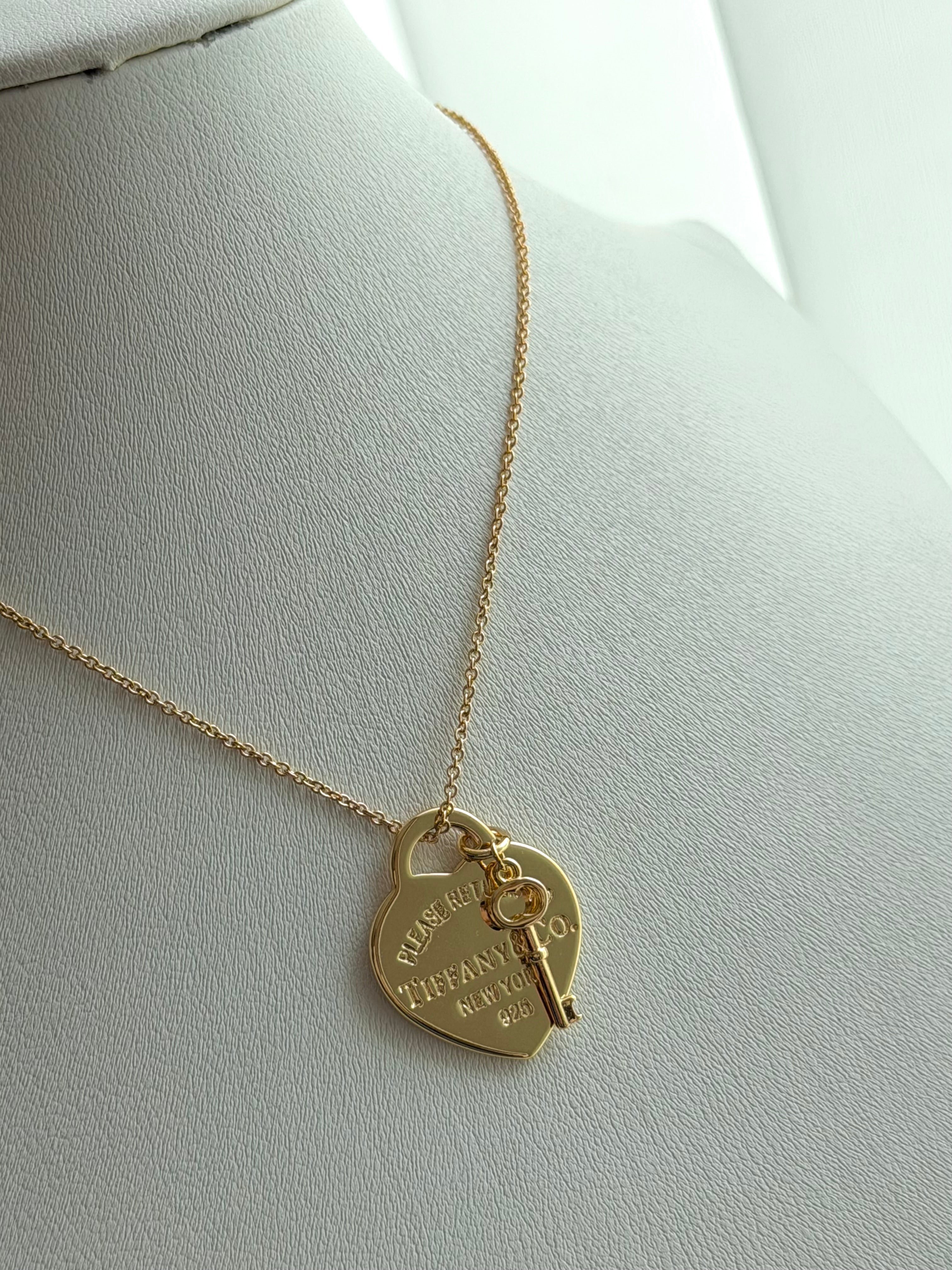 COLLAR CORAZON LLAVE