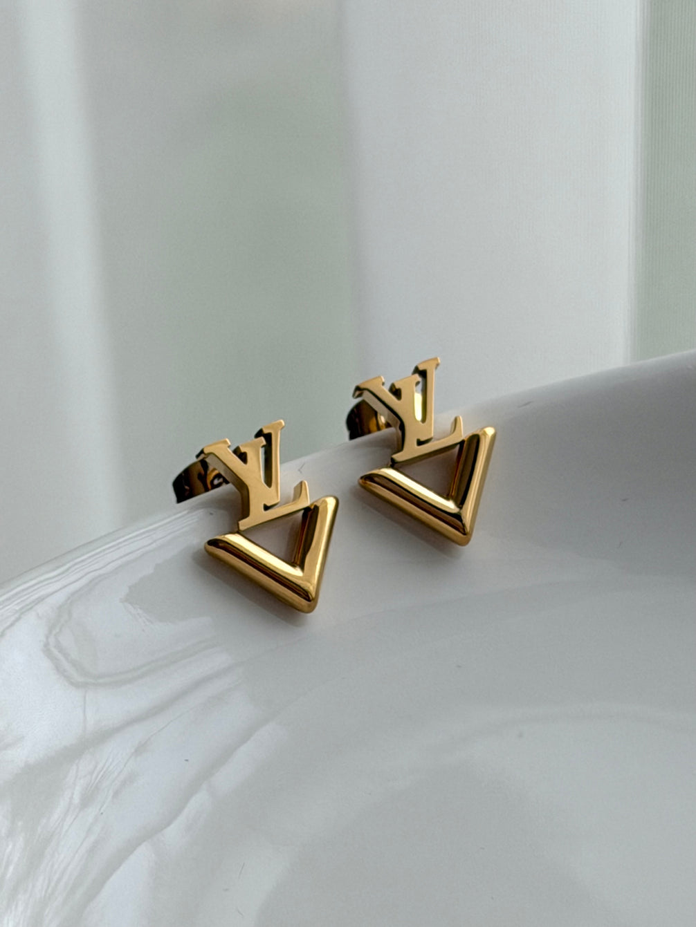 ARETE TRIÁNGULO LV