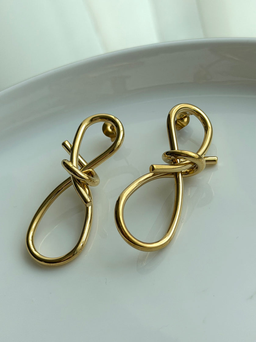 ARETE NUDO