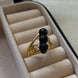 ANILLO TRES BOLITAS NEGRAS