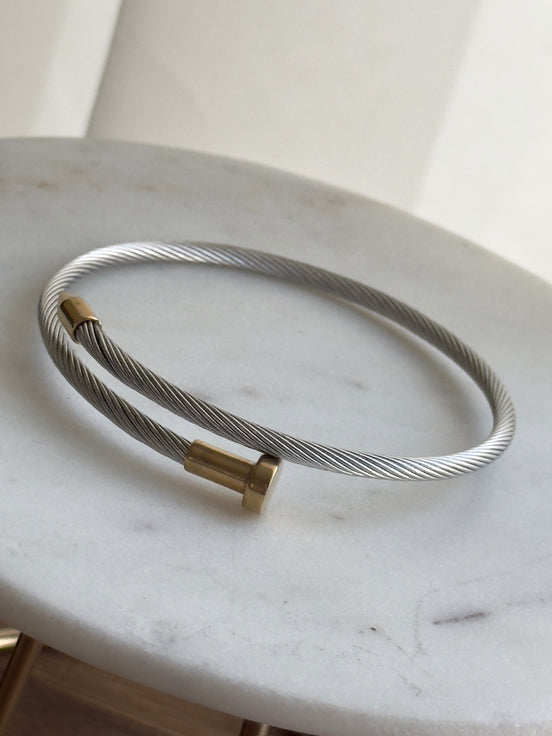 PULSERA CLAVO