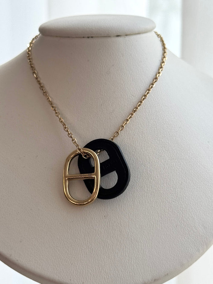 COLLAR H NEGRO