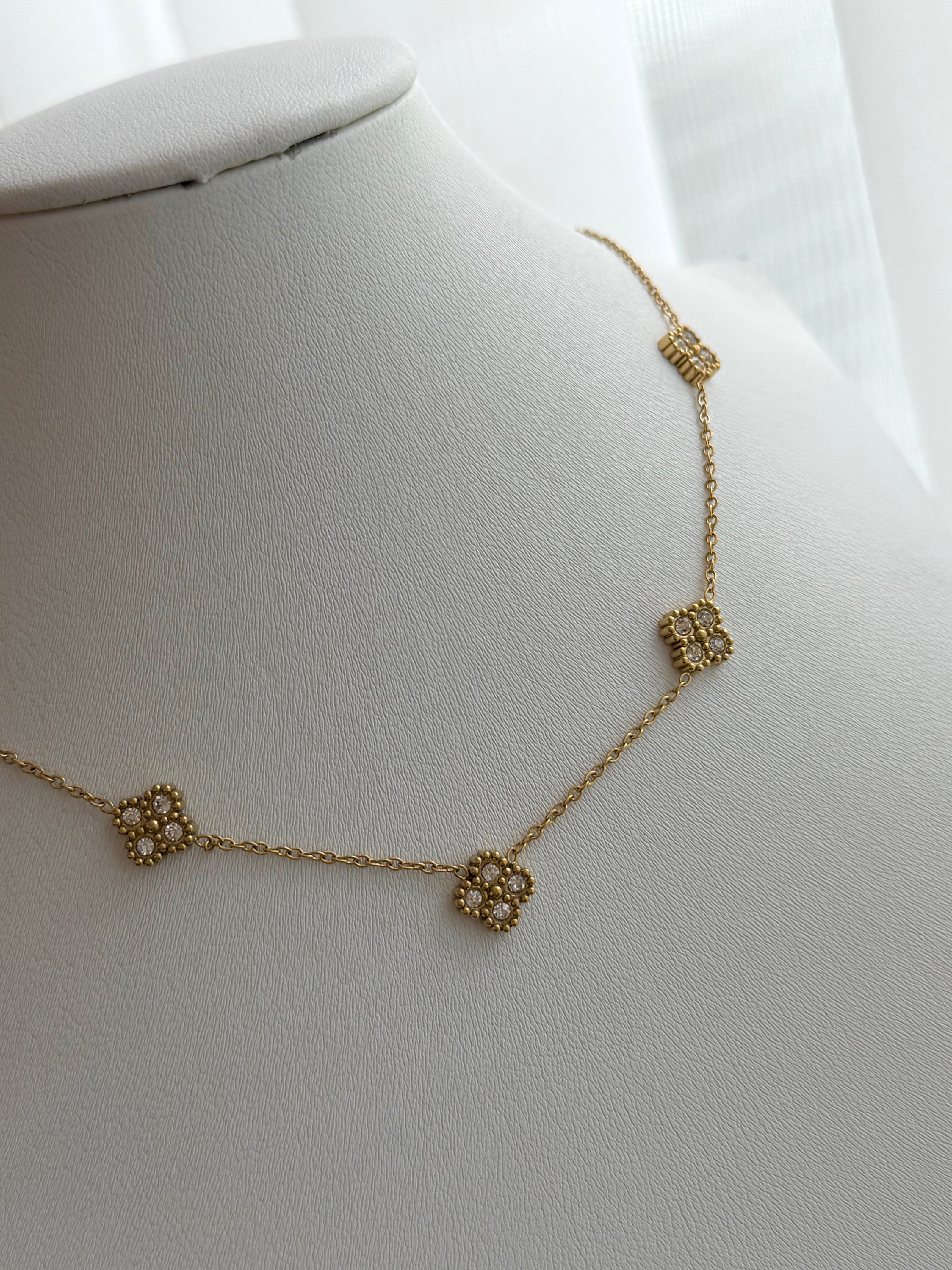 COLLAR TRÉBOL
