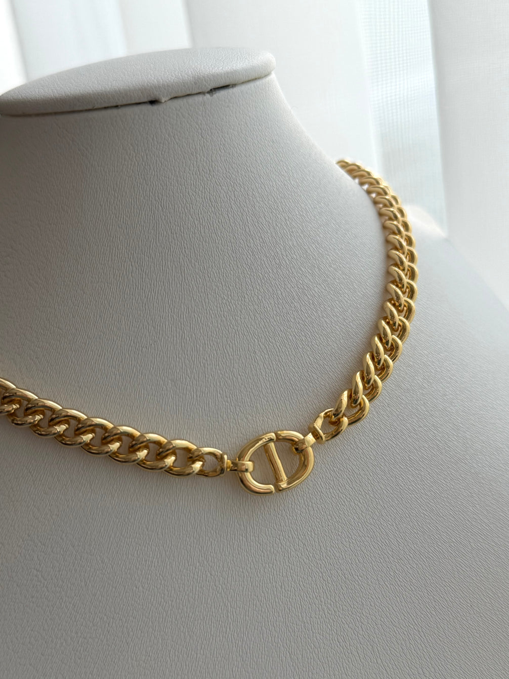 COLLAR CD