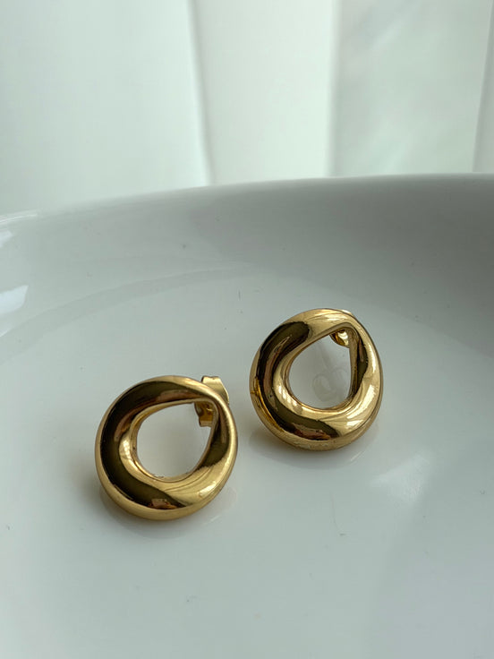 ARETE IRREGULAR