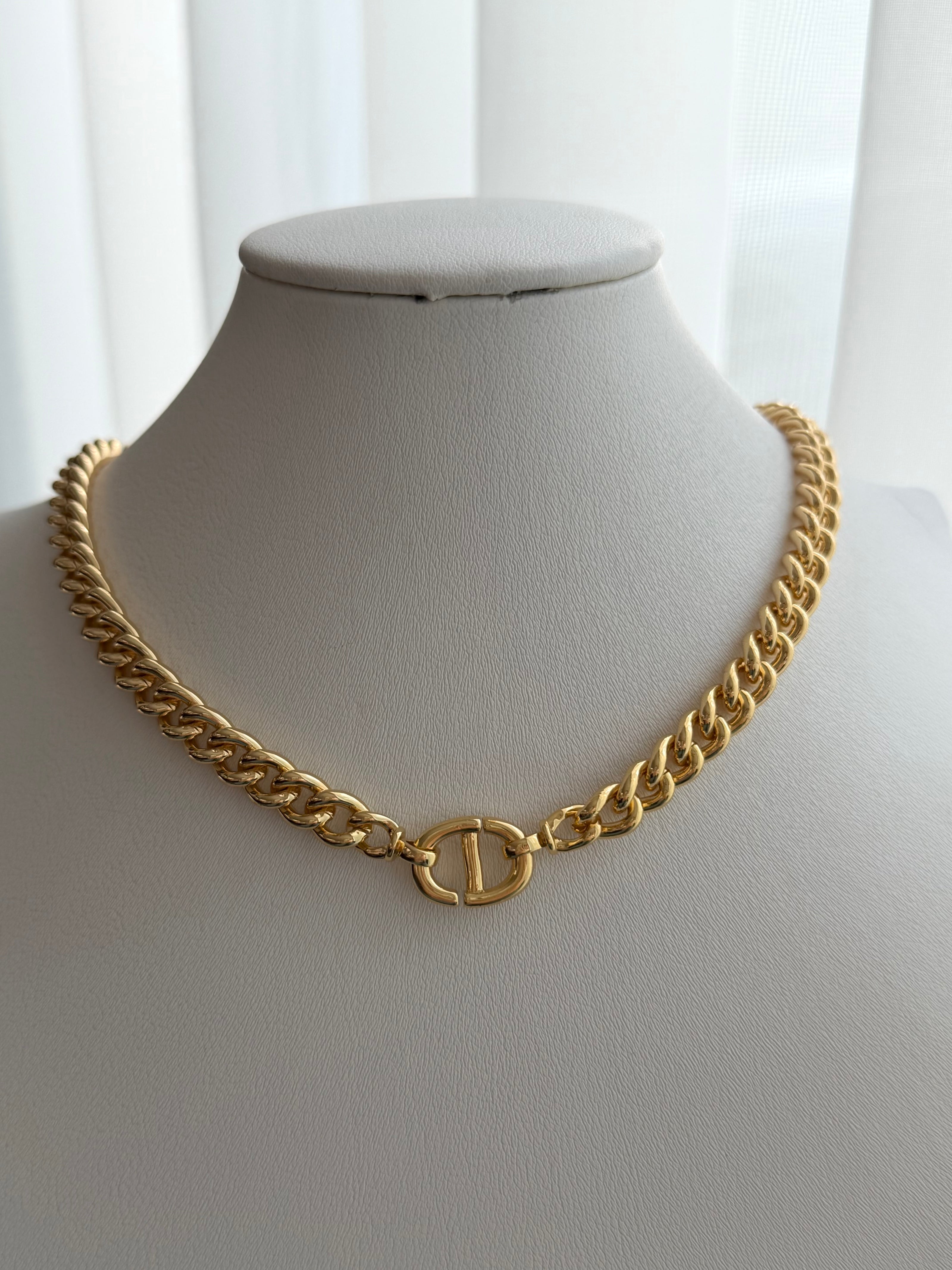 COLLAR CD