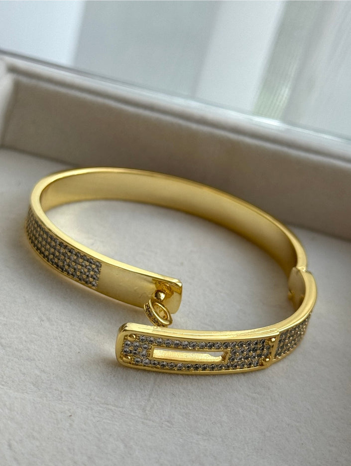 BRAZALETE  CON BROCHE GIRATORIO
