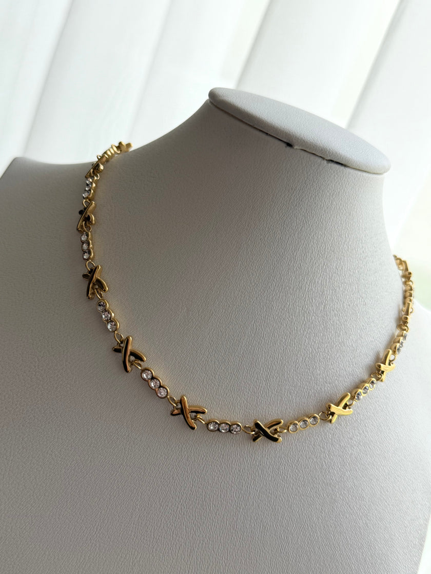 COLLAR X