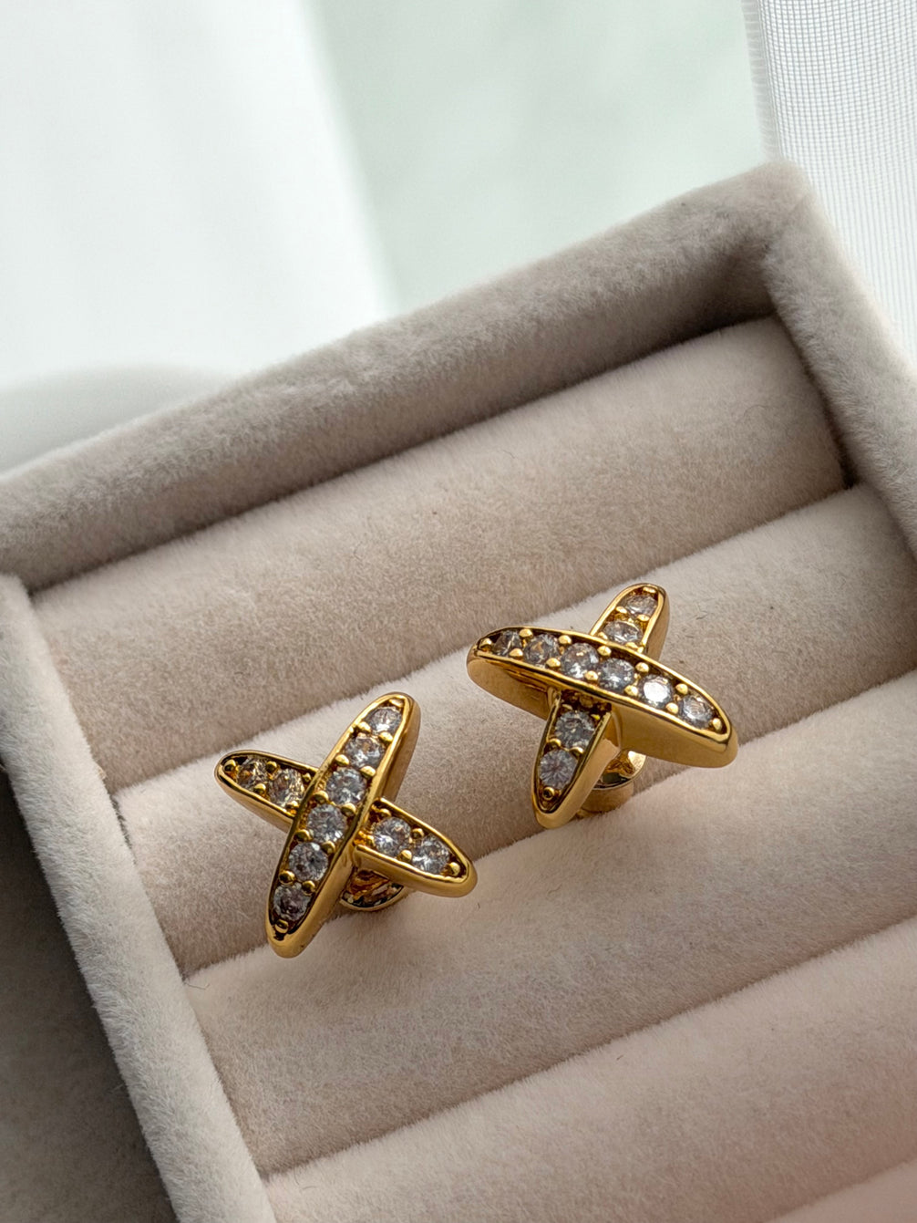 ARETES X