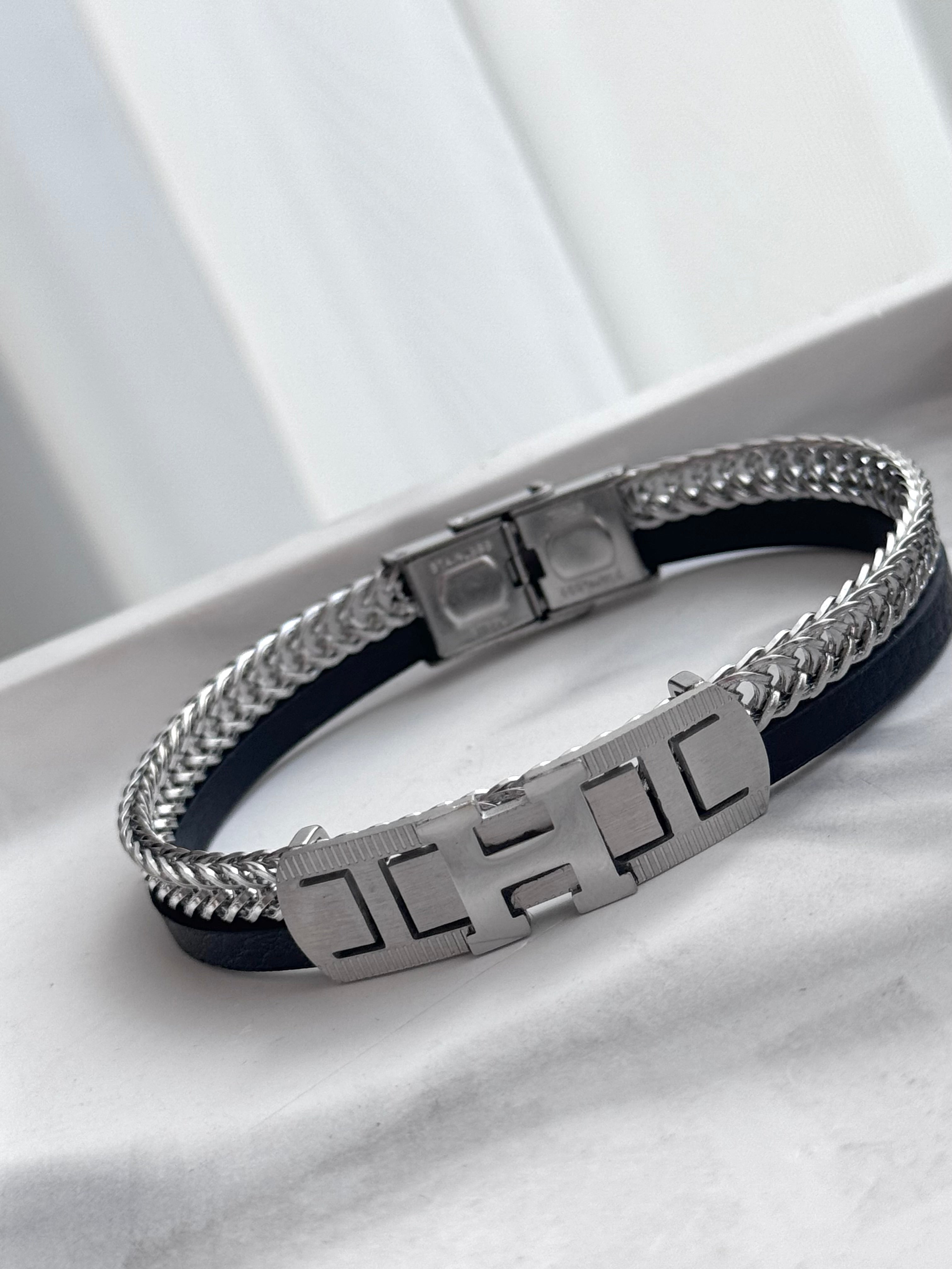 PULSERA PLACA H PLATEADA