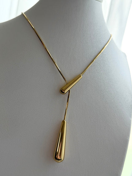 COLLAR CORBATERO GOTA
