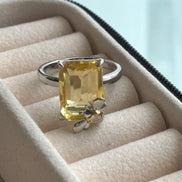 ANILLO CON CRISTAL