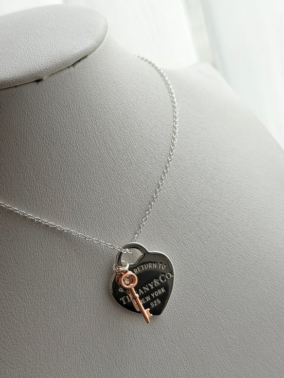 COLLAR CORAZON LLAVE
