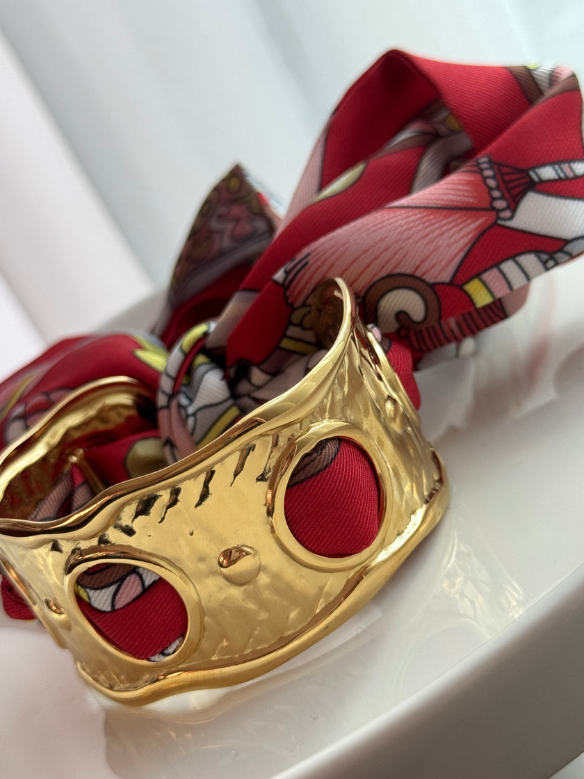 BRAZALETE CON MASCADA