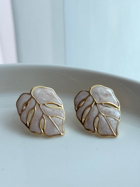 ARETE HOJA BLANCA