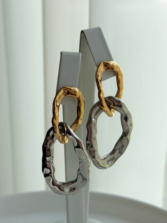 ARETES ARGOLLAS