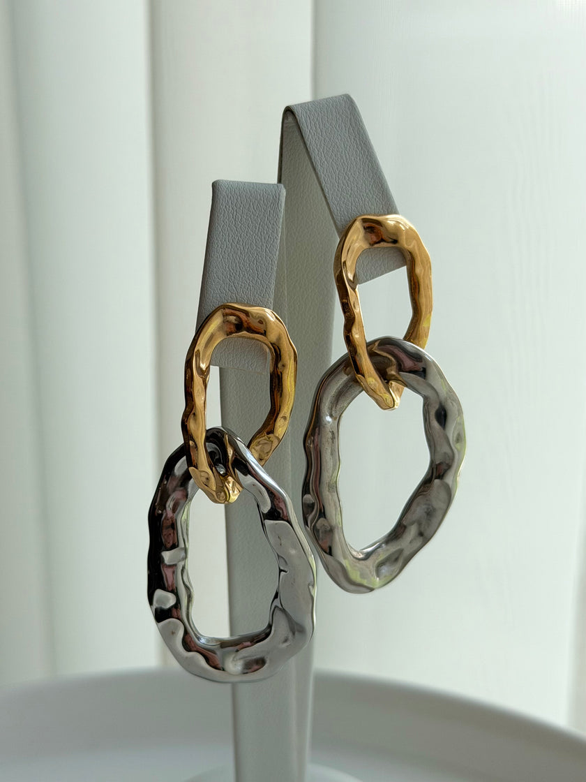 ARETES ARGOLLAS