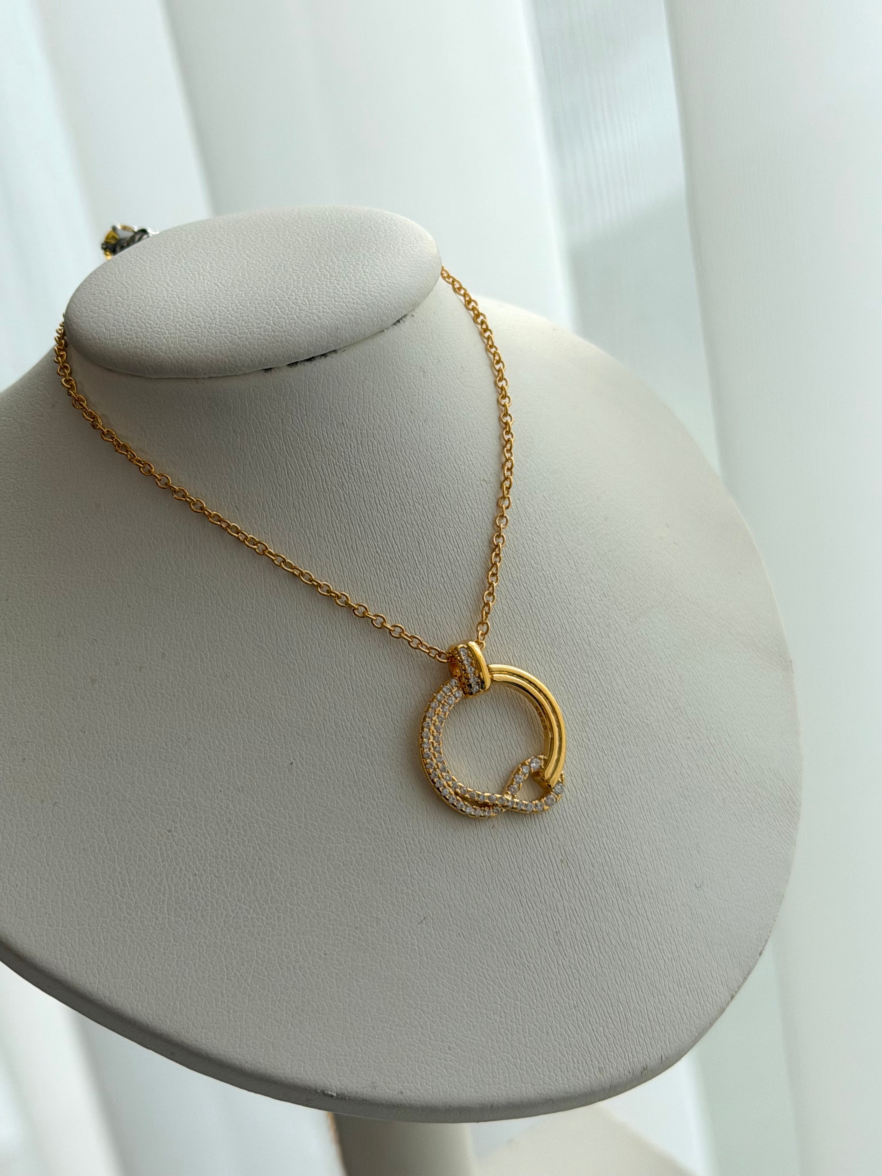 COLLAR CÍRCULO NUDO