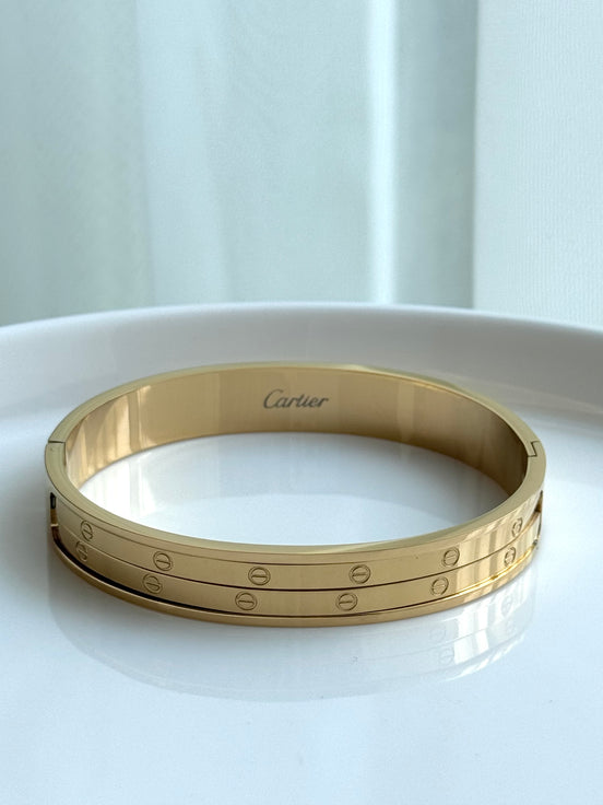 BRAZALETE GRUESO LOVE